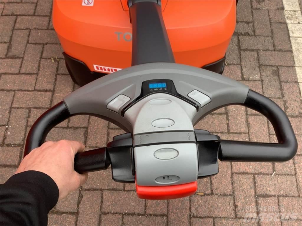Toyota SWE140 Stapelaar meeloop