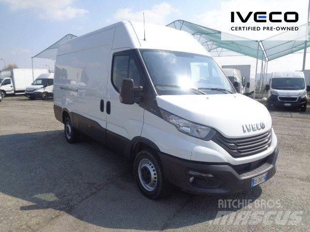 Iveco 35S14 Gesloten opbouw