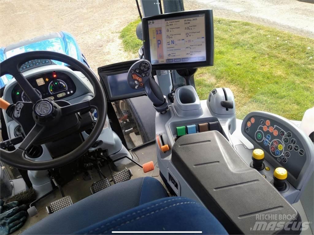 New Holland T7.210 Tractoren