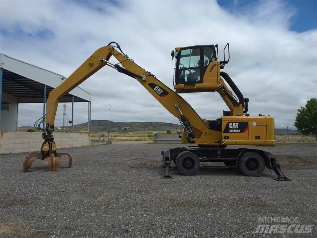 CAT MH3022 Wielgraafmachines