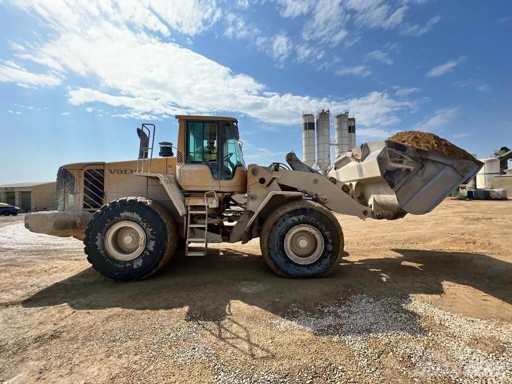 Volvo L180F Wielladers