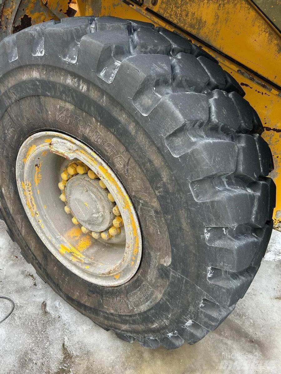 Volvo L90E Rupsgraafmachines
