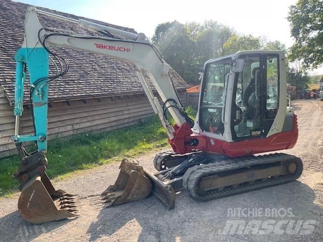 Takeuchi TB250 Midigraafmachines 7t - 12t