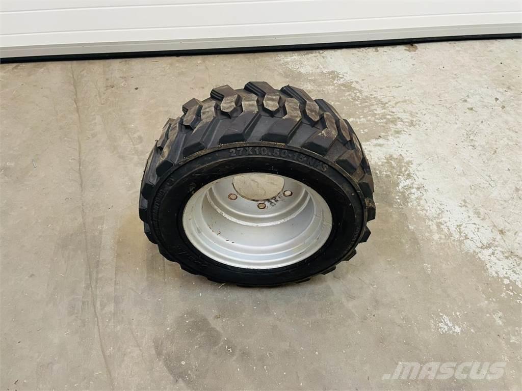  27X10,5X15 Banden, wielen en velgen