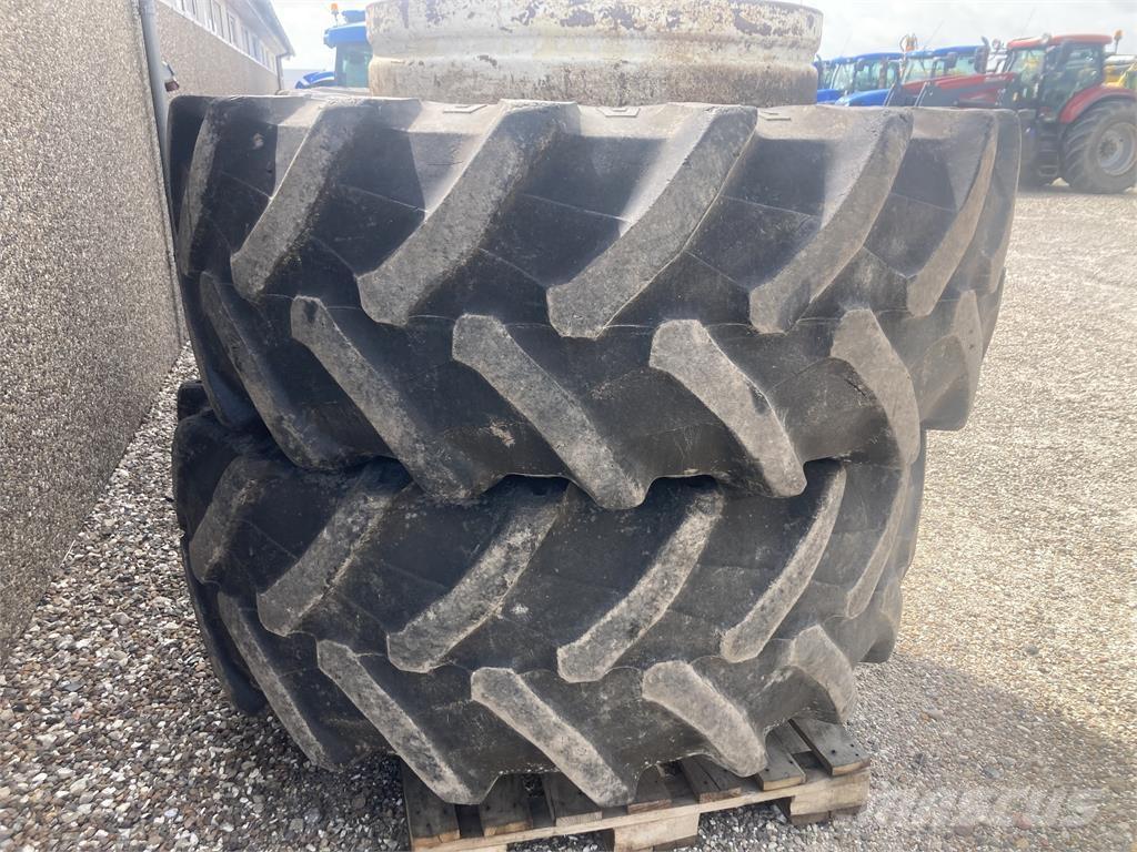  580/70-38 Banden, wielen en velgen