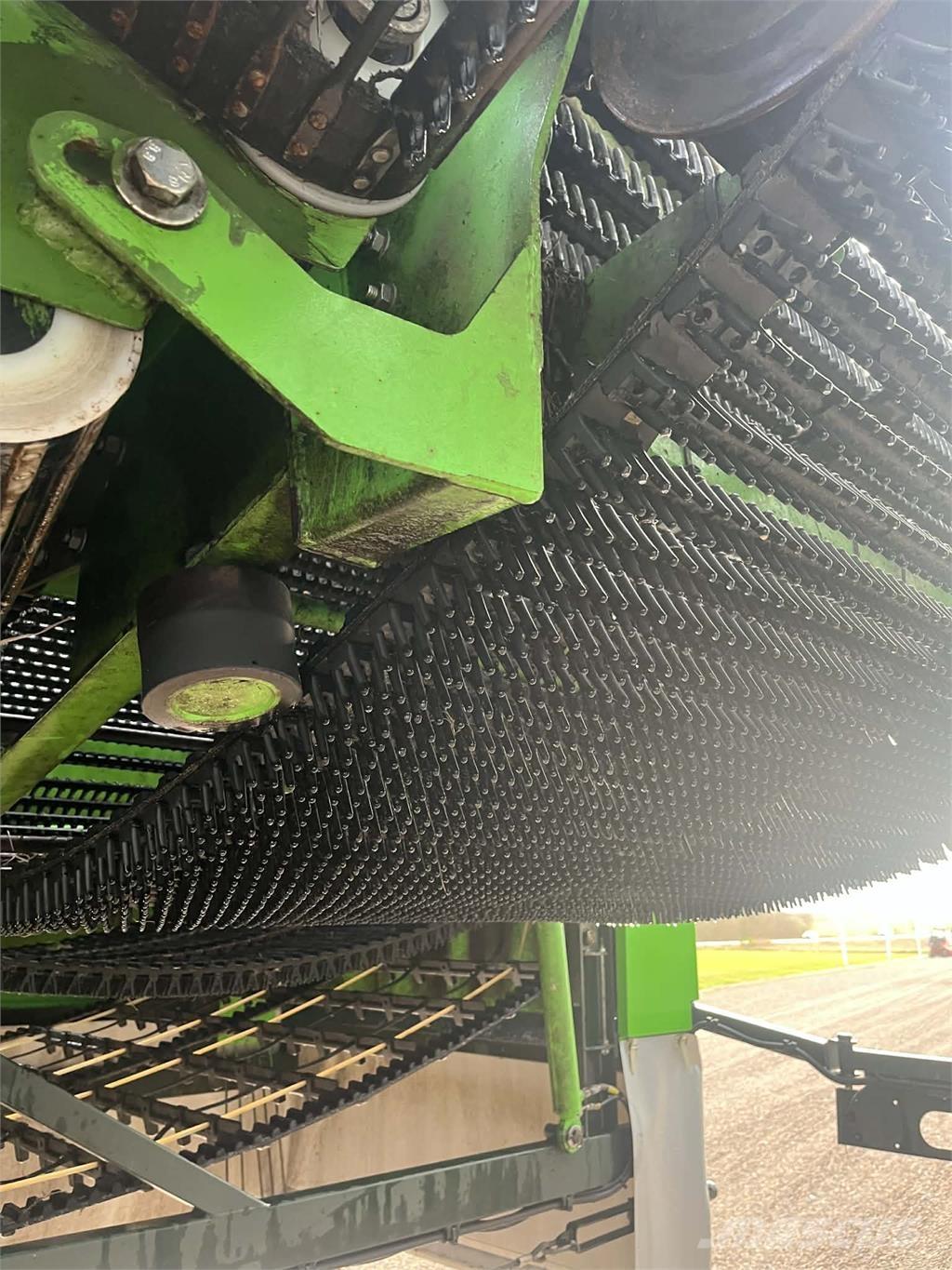 AVR 9200 CR Aardappelrooiers