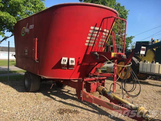 BvL V-MIX 24 S 2S Voedermachines