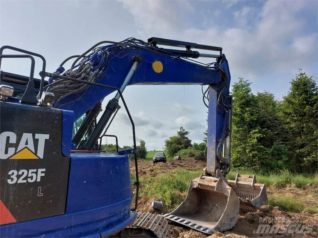 CAT 325F Rupsgraafmachines