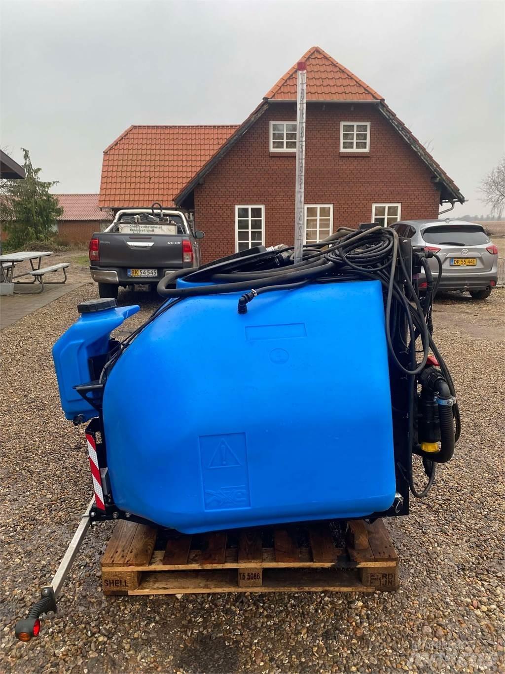  FRONTTANK Aanaarder