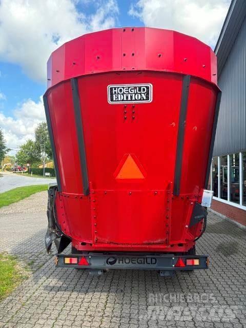  Hoegild 27 M3 Voedermachines