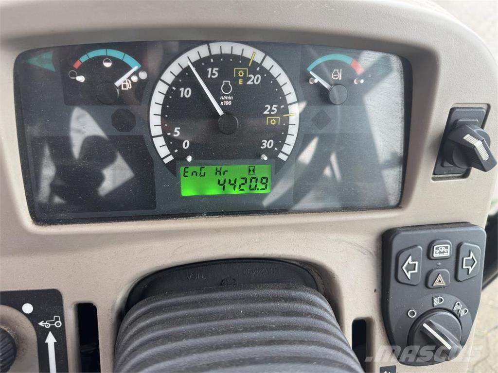 John Deere 3045R Compacttrekkers