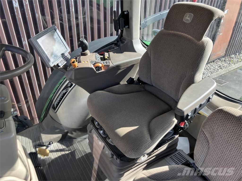 John Deere 8320R Tractoren