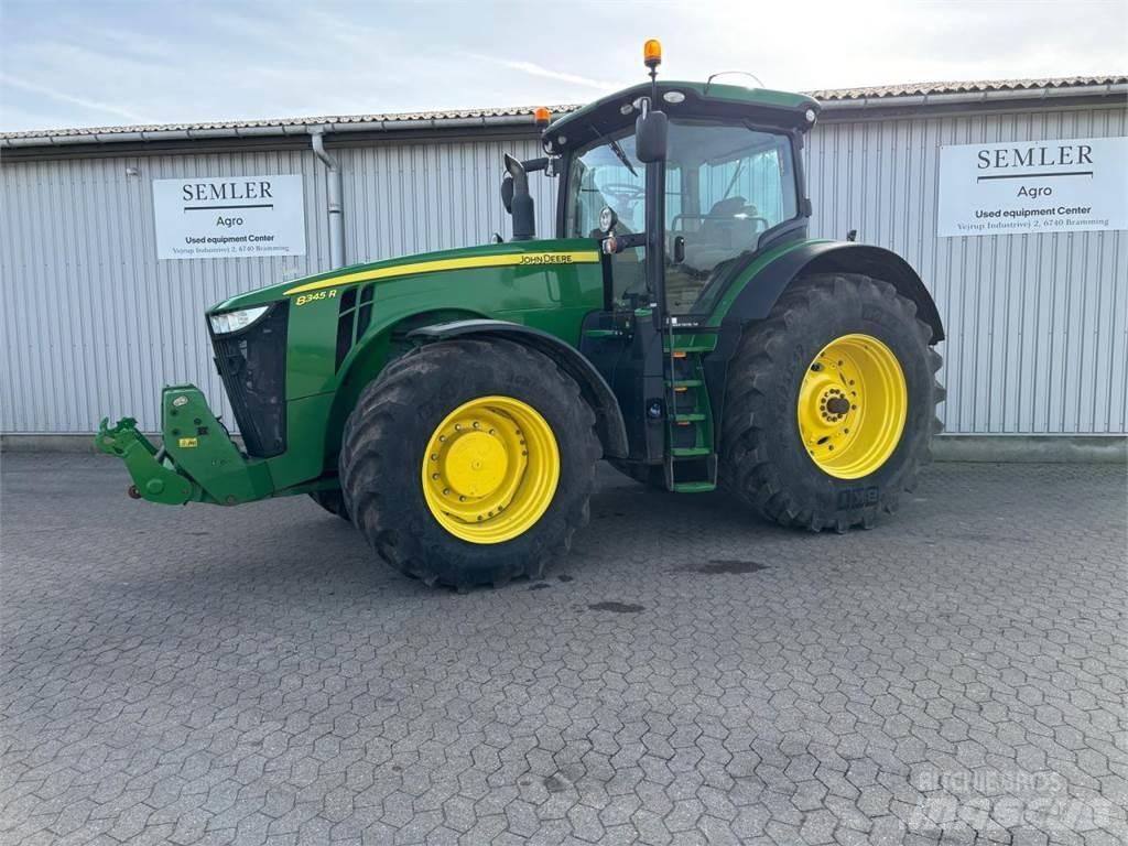 John Deere 8345R Tractoren