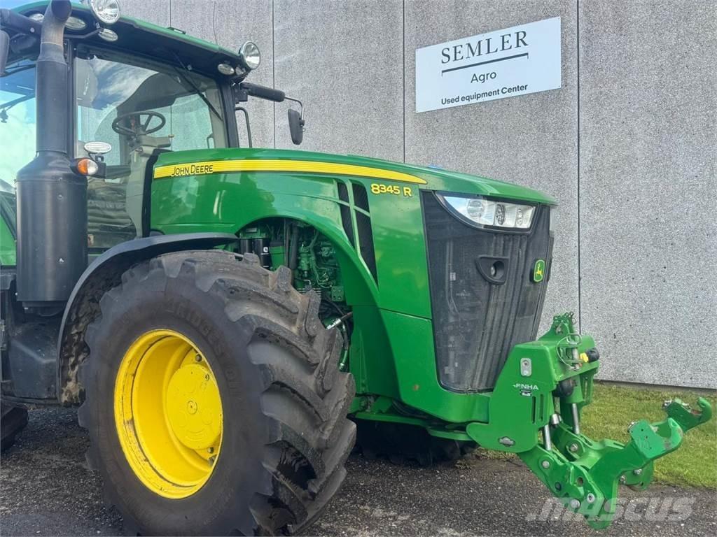 John Deere 8345R Tractoren