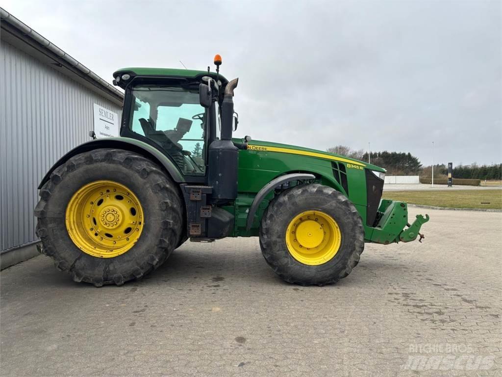John Deere 8345R Tractoren
