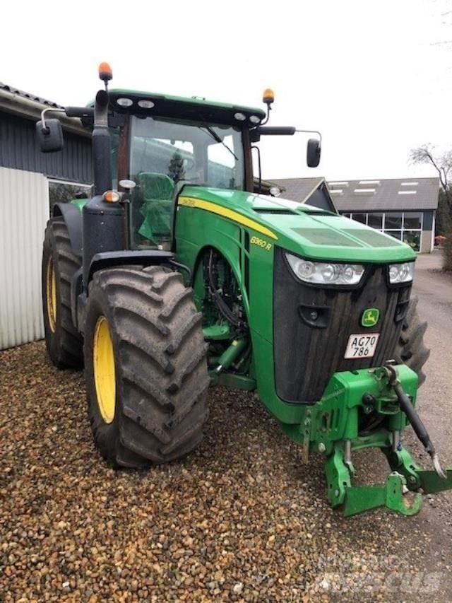 John Deere 8360R Tractoren