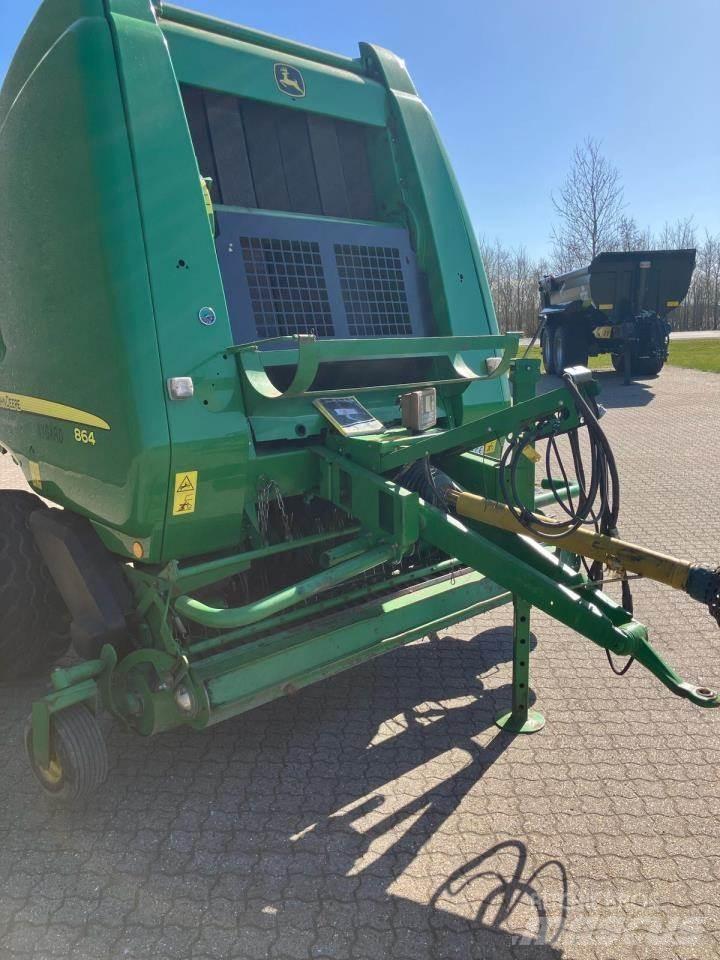 John Deere 864 Ronde-balenpersen