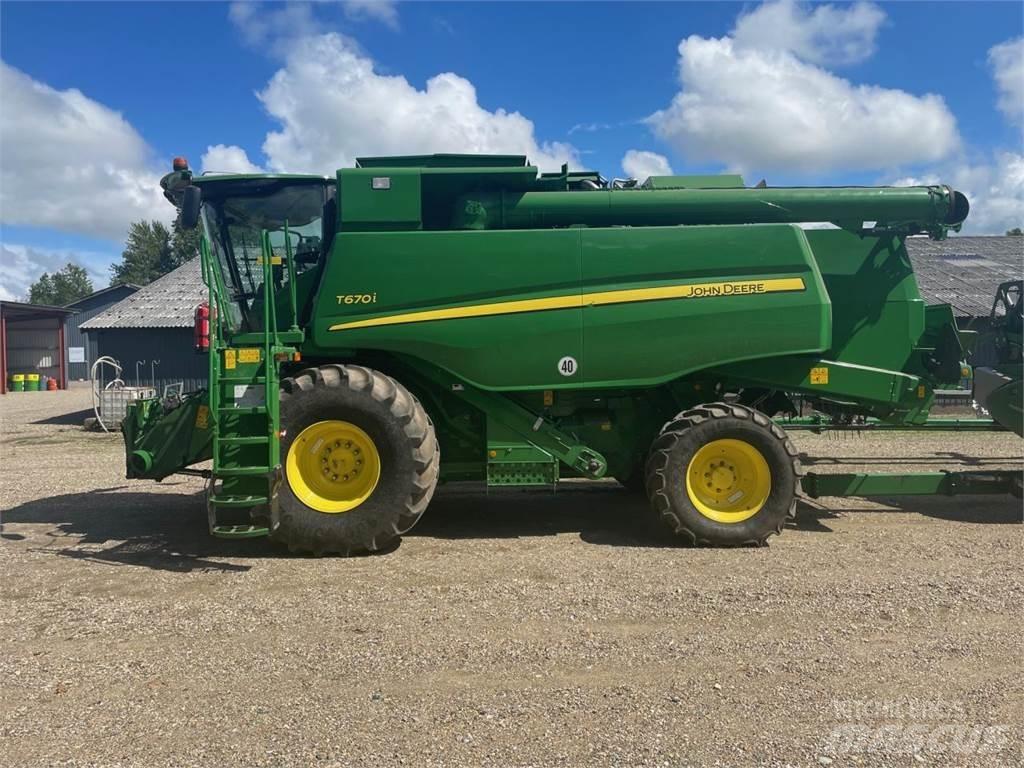 John Deere T670I Maaidorsmachines