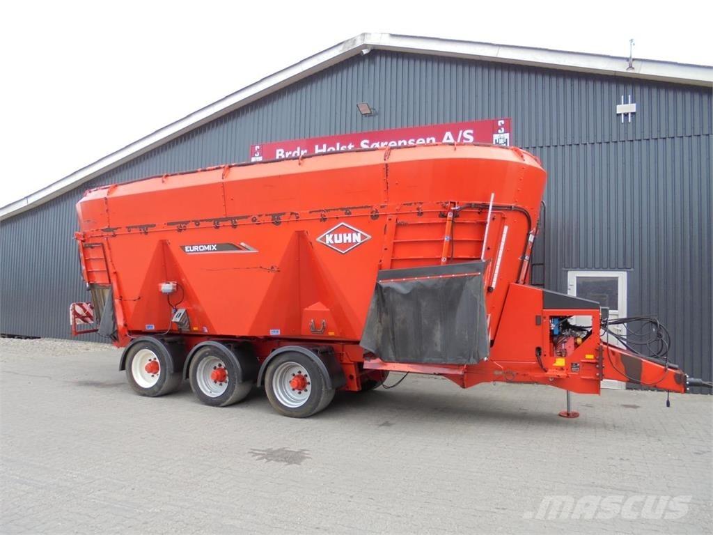 Kuhn 45.3 DL Voedermachines