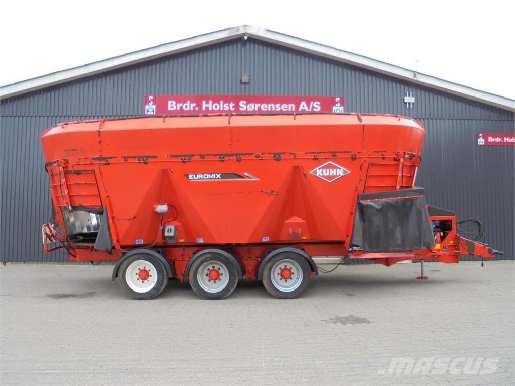Kuhn 45.3 DL Voedermachines