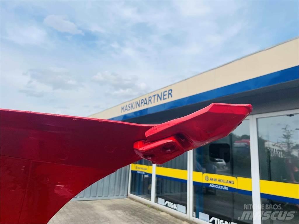 Kverneland 3300S Wentelploegen