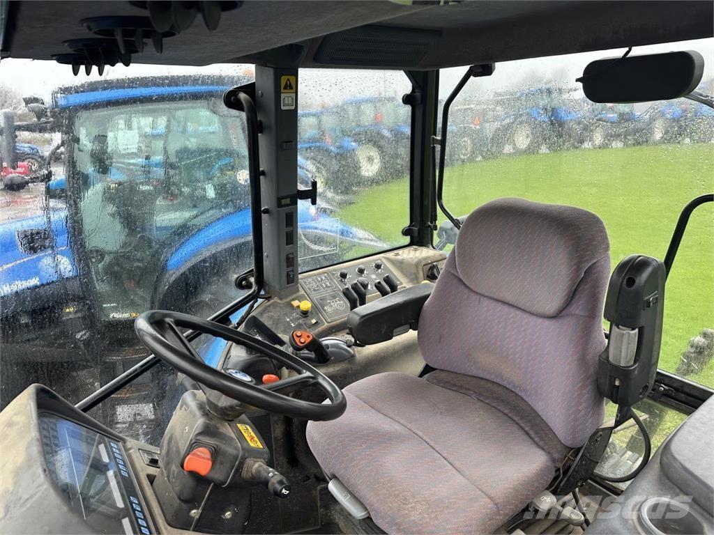 New Holland TM165 Tractoren