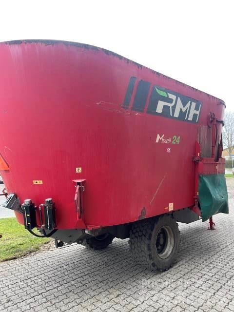 RMH 24 M3 Voedermachines
