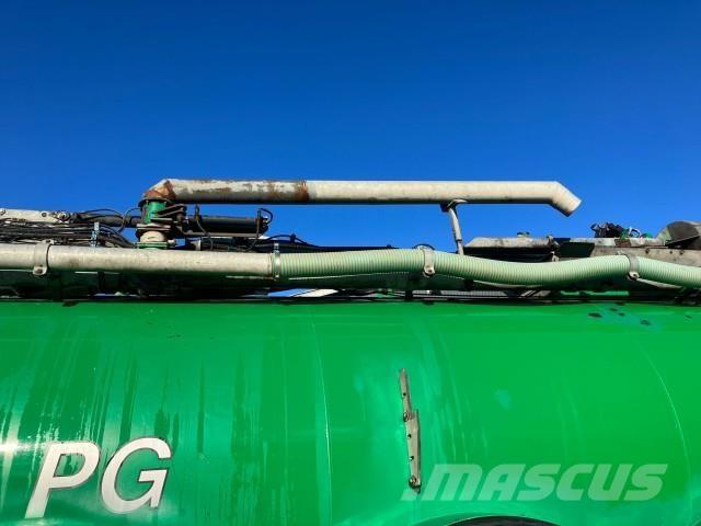 Samson PG 25 FH Drijfmesttanks