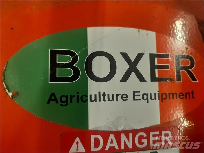  - - -  boxer Gemonteerde en gesleepte maaiers