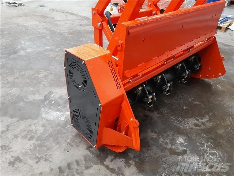  - - -  boxer Stobbenfreesmachines