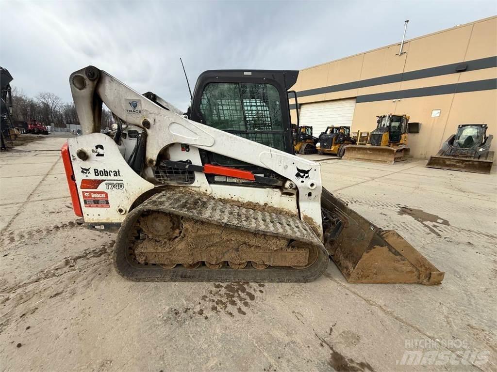 Bobcat T740 Miniladers