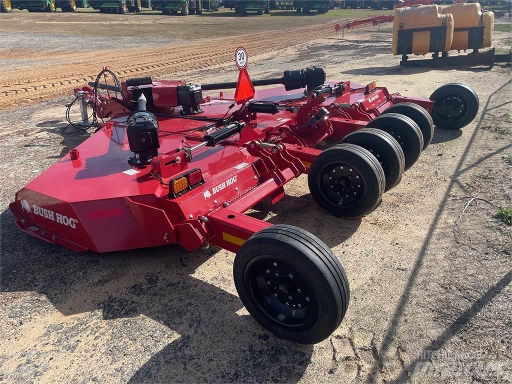 Bush Hog 4115R Balenhakselaars, -snijders en -afwikkelaars