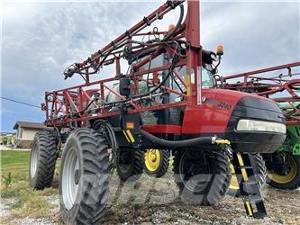 Case IH 3240 Getrokken spuitmachines