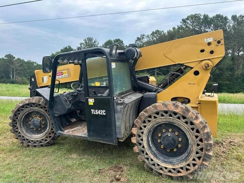 CAT TL642C Verreikers