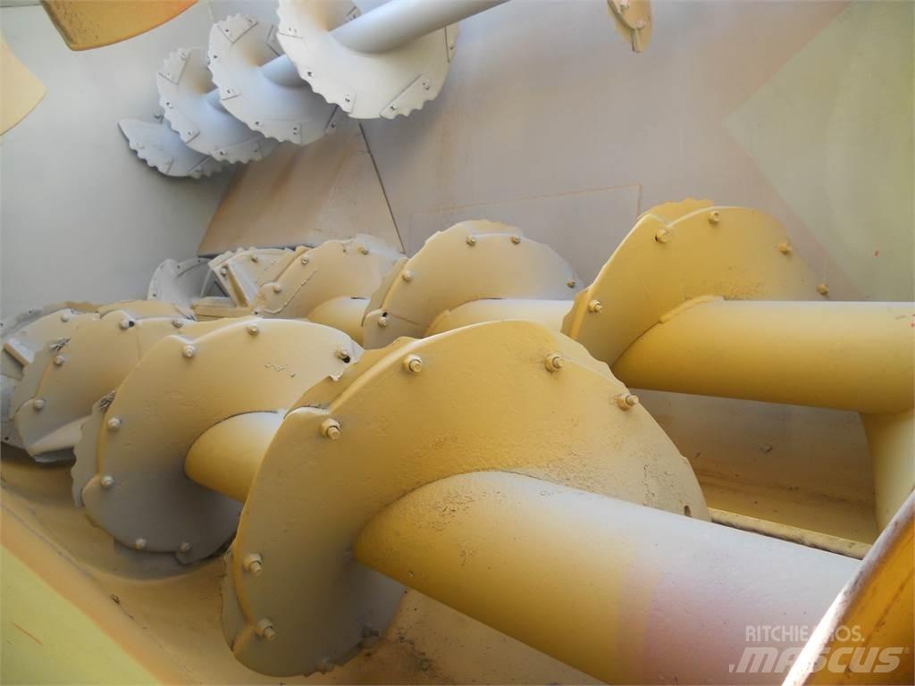 Comag 6M3 Mengvoedermachines