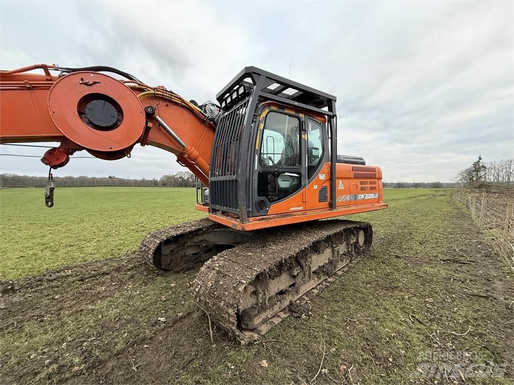 Doosan 225 Graafmachines voor de bosbouw