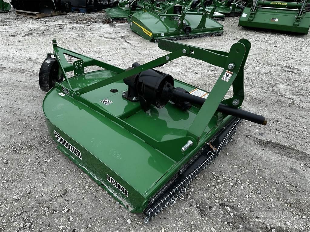 Frontier RC4048 Balenhakselaars, -snijders en -afwikkelaars