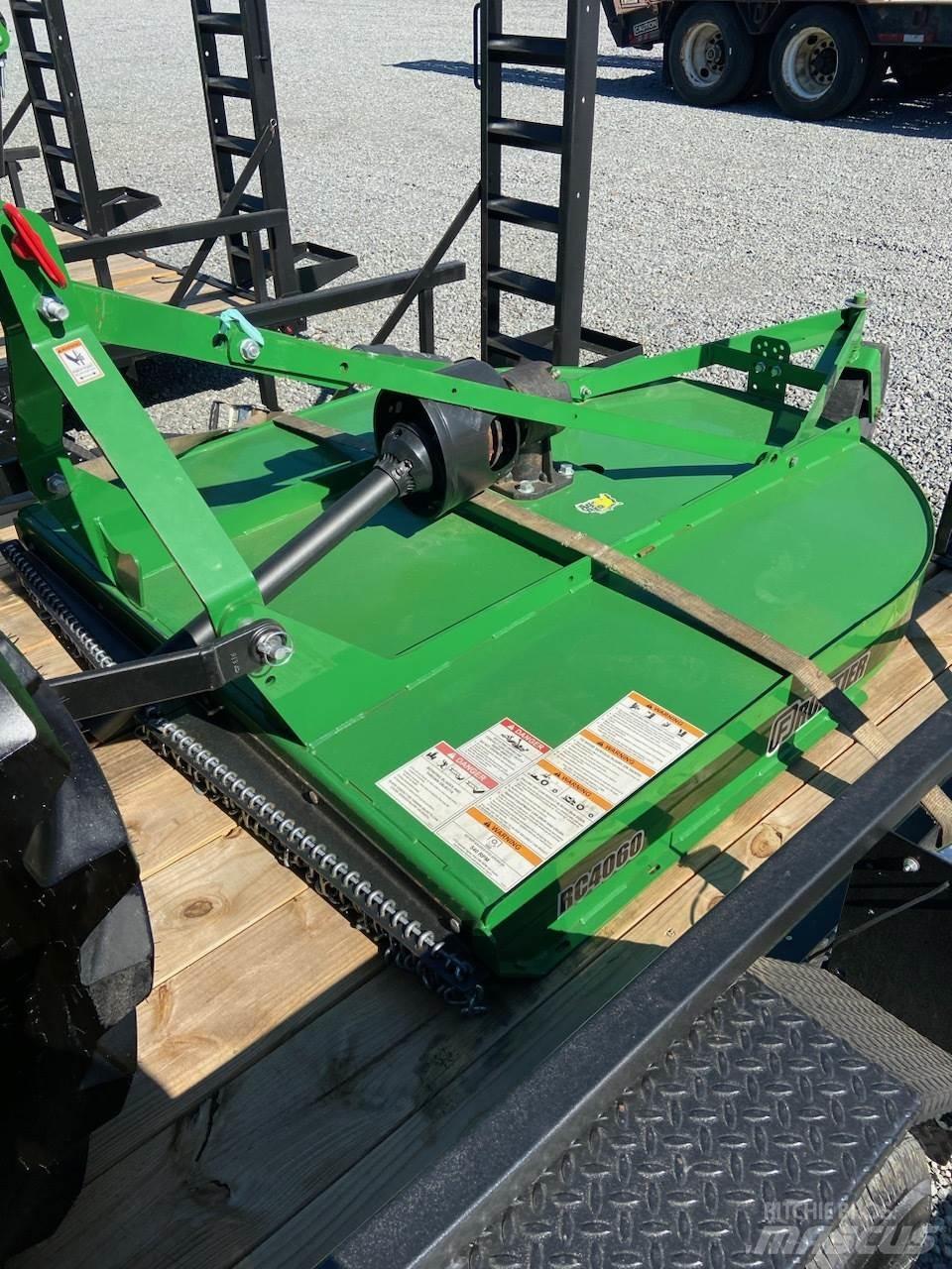 Frontier RC4060 Balenhakselaars, -snijders en -afwikkelaars