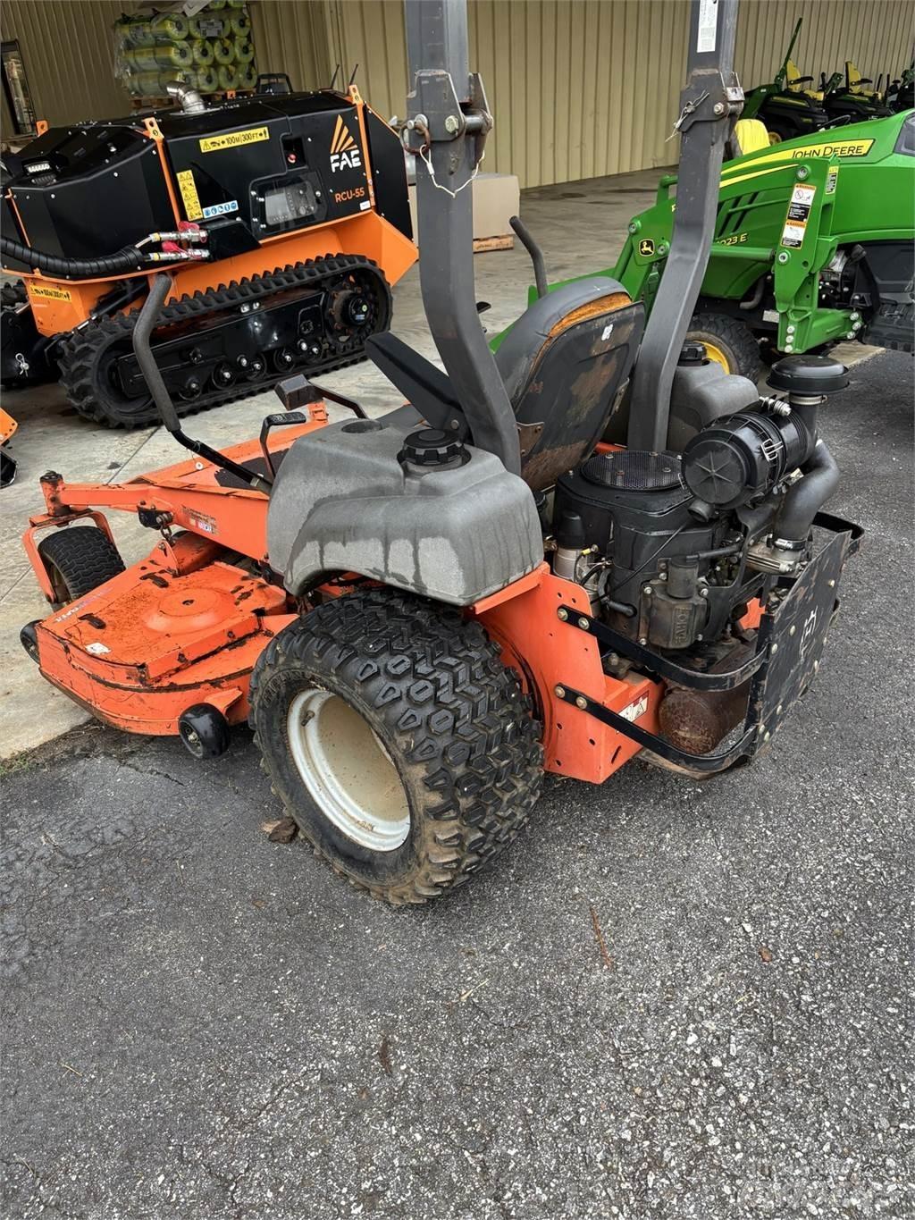 Husqvarna Z6127 Zero-turn grasmaaiers