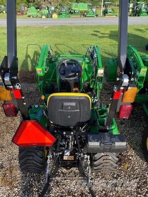 John Deere 1023E Compacttrekkers