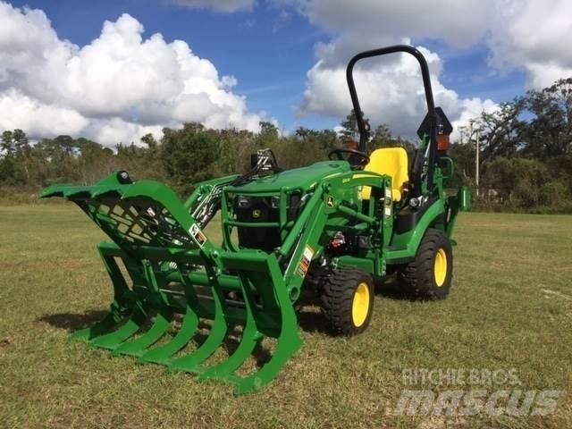 John Deere 1025R Compacttrekkers