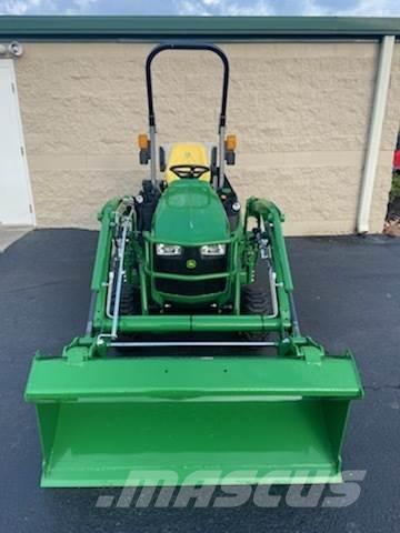 John Deere 1025R Compacttrekkers