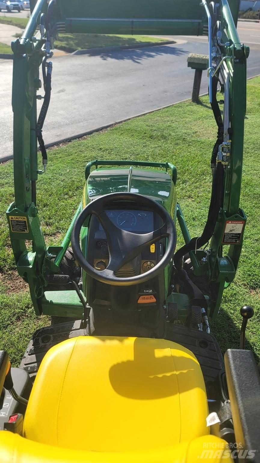 John Deere 1025R Compacttrekkers