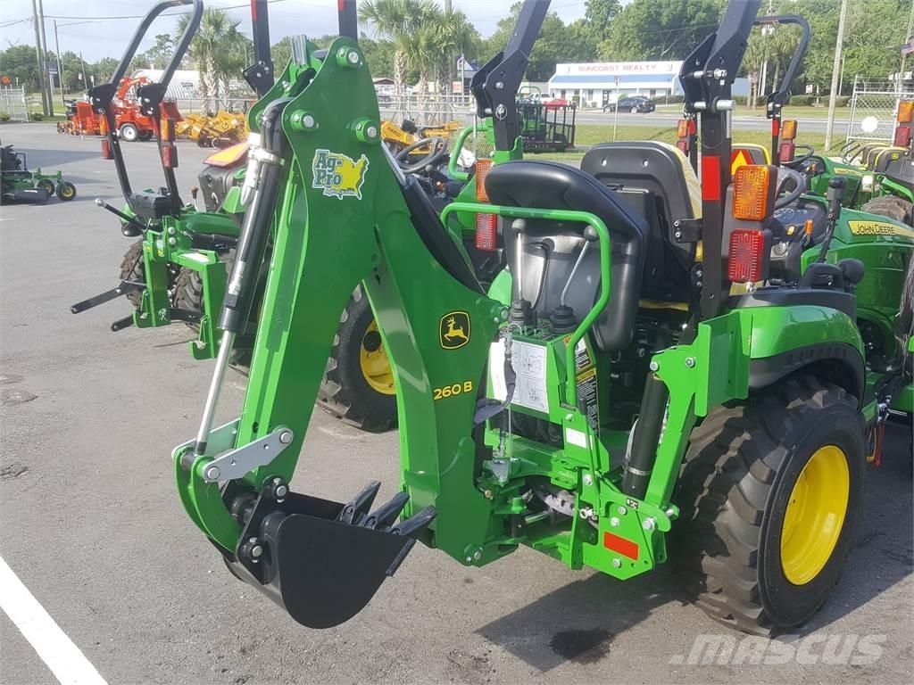 John Deere 2025R Compacttrekkers