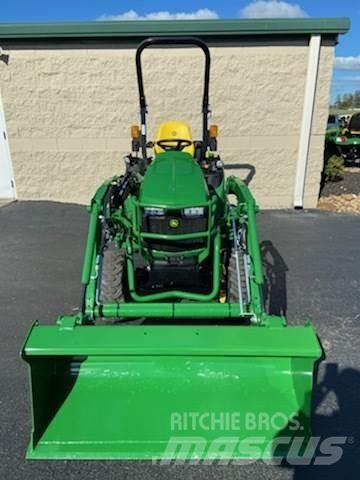 John Deere 2025R Compacttrekkers