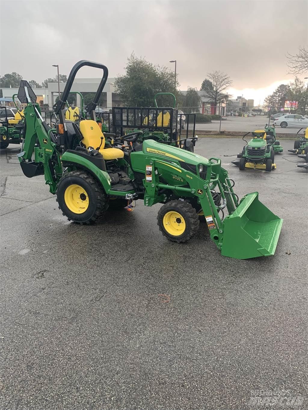John Deere 2025R Compacttrekkers