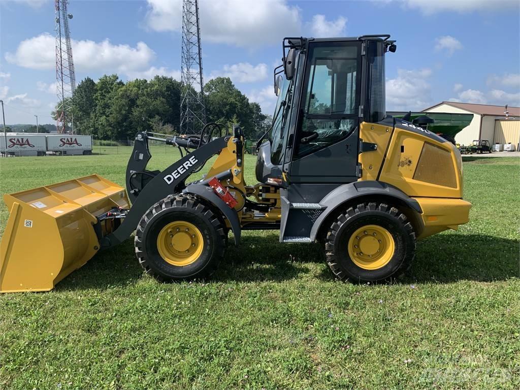 John Deere 244L Wielladers