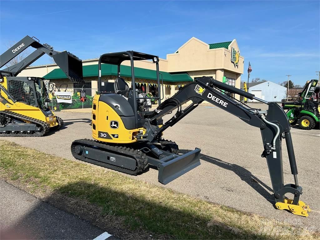 John Deere 30 P Minigraafmachines < 7t