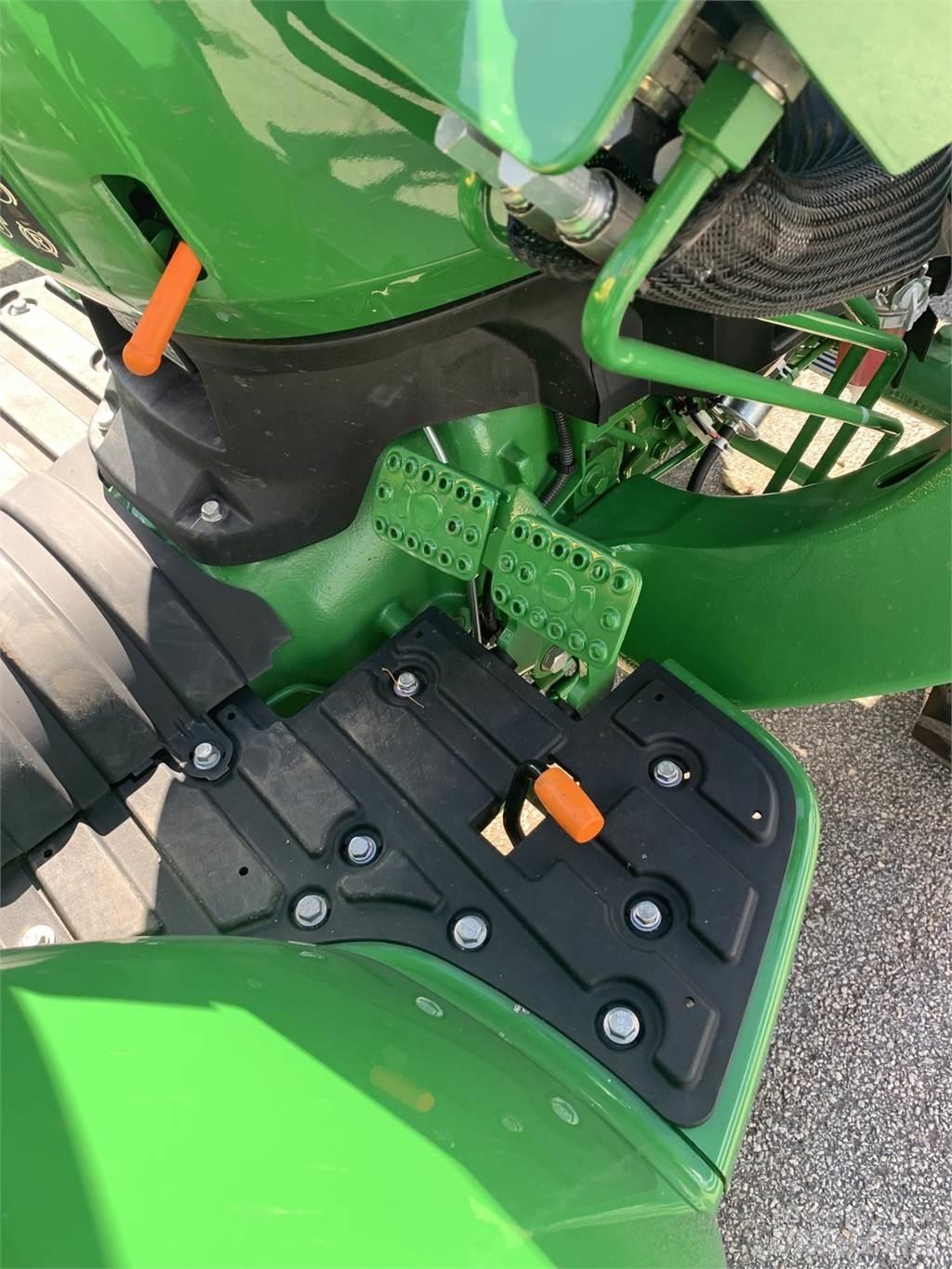 John Deere 3025D Compacttrekkers