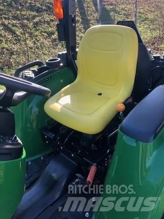 John Deere 3025E Compacttrekkers